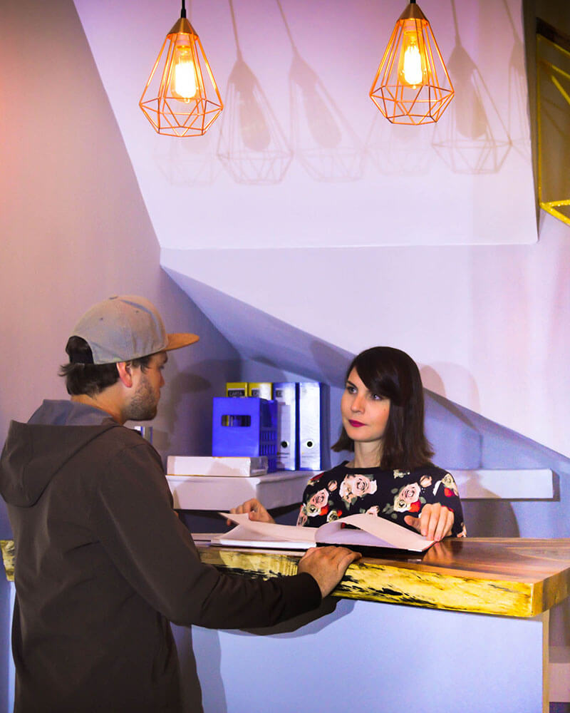 Hostal Nacional // Laura