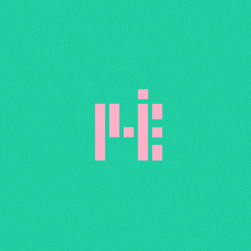 Plus Être — Corporate Training // Isotype